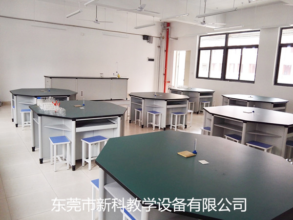 <a href='http://m.sbwkx.cn/' target='1' style='font-size:14px; font-weight:bold; color:#0080ff;'>物理實(shí)驗室</a>設備